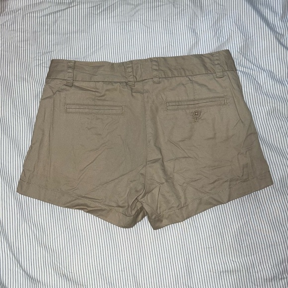 Jcrew 4 in Chino Short - Picture 4 of 6